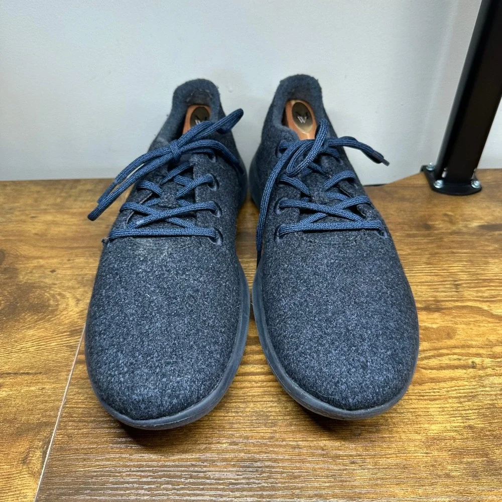 Allbirds Wool Runners Mens 11 Navy Blue Merino Wool Sneakers WR3MSVN110
